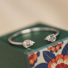 Load image into Gallery viewer, Diamond Pear Arrow Ring