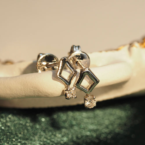 Rombus Diamond Dot Earrings