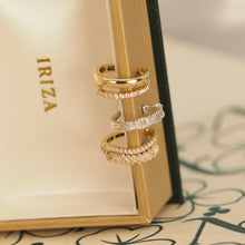 Load image into Gallery viewer, Diamond Baguette Bar Wing Ear Cuff