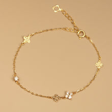 Load image into Gallery viewer, Diamond Clover Bracelet
