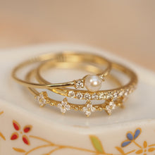 Load image into Gallery viewer, Diamond Clover Chain Ring