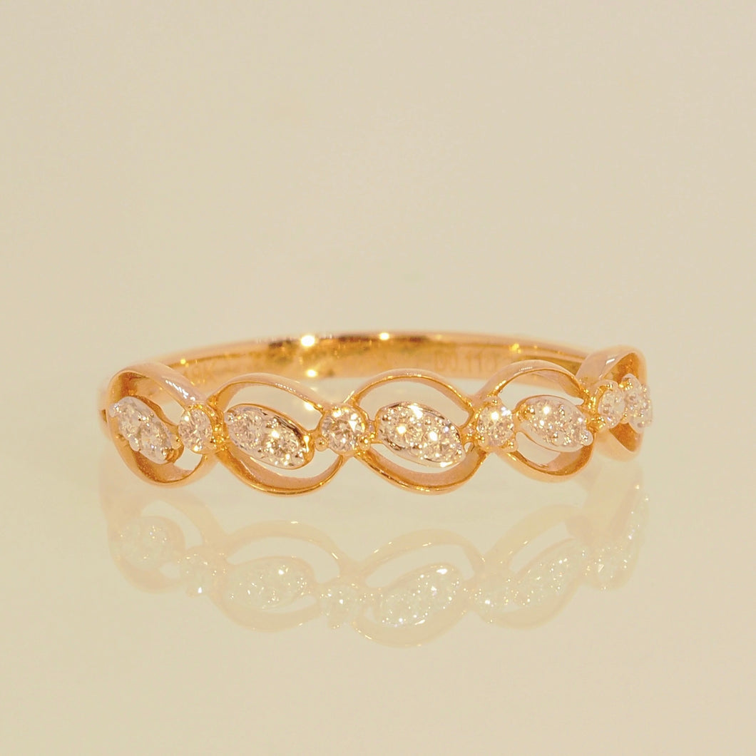 The Diamond Wavo Ring