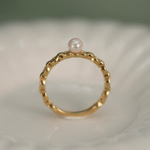 Load image into Gallery viewer, Akoya Pearl Golden Bubble Ring
