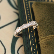 Load image into Gallery viewer, Diamond Baguette Wavy Ear Cuff