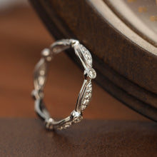 Load image into Gallery viewer, Diamond Petals Ring