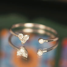 Load image into Gallery viewer, Diamond Heart and Dot Ring