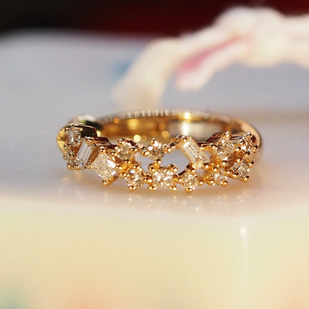 Diamondflakes Ear Cuff