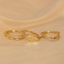 Load image into Gallery viewer, The Diamond Band Diamond Dot Pinky Ring