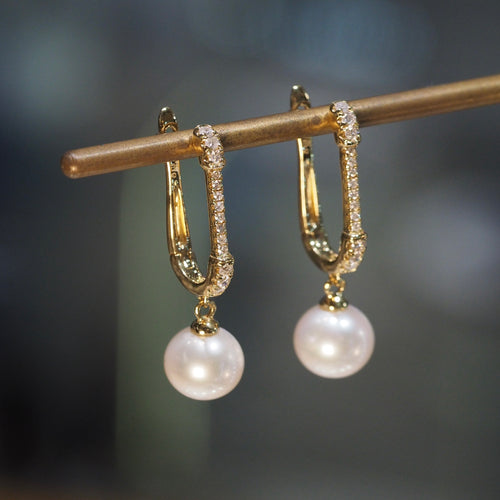 The Dangling Pearl Clipper Earrings