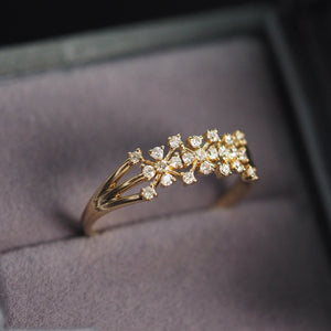 The Snowflakes Ring