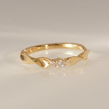 Load image into Gallery viewer, The Diamond Wave Ring
