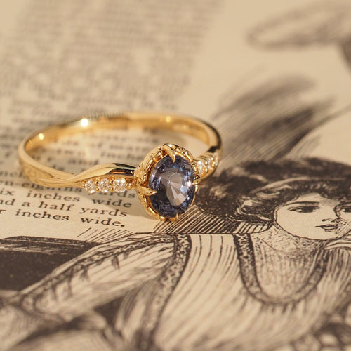 The Blue Spinel Golden Twist Ring
